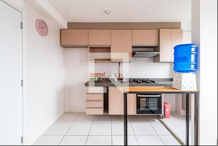 Cozinha de apartamento para alugar com 2 quartos, 42m² em Jardim Esmeralda, São Paulo