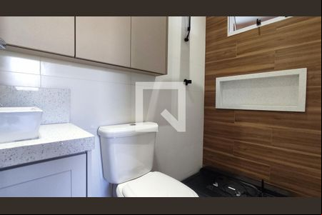 Banheiro da Suíte de casa à venda com 3 quartos, 419m² em Jardim Pacaembu, Jundiaí