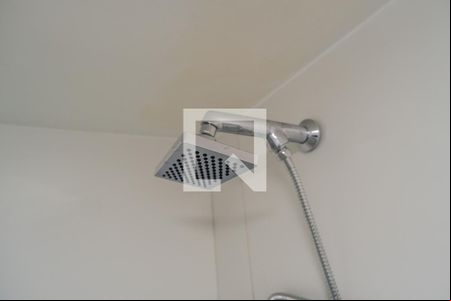 Banheiro de apartamento para alugar com 1 quarto, 27m² em Partenon, Porto Alegre