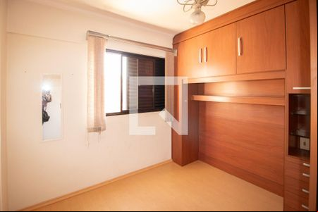 Quarto 2 de apartamento para alugar com 2 quartos, 56m² em Vila Mazzei, São Paulo