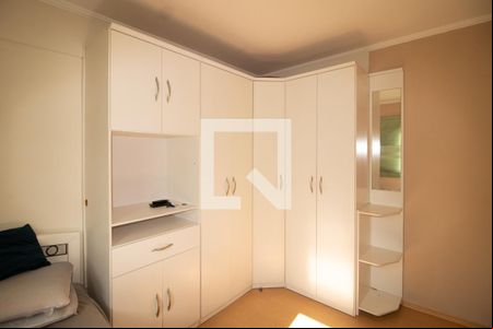 Quarto 1 de apartamento para alugar com 2 quartos, 56m² em Vila Mazzei, São Paulo