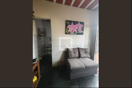 Sala de casa à venda com 2 quartos, 100m² em Santo Antonio, Contagem