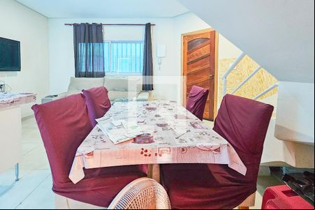 Sala de casa de condomínio para alugar com 2 quartos, 70m² em Enseada, Guarujá