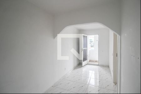 Sala de apartamento para alugar com 1 quarto, 35m² em Comendador Soares, Nova Iguaçu