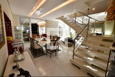 Sala 1 de casa à venda com 3 quartos, 459m² em Mansões Santo Antônio, Campinas