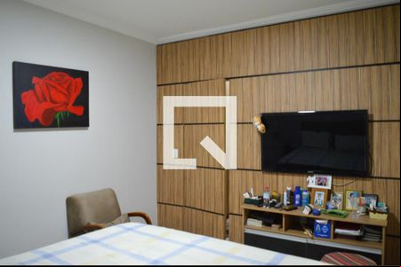 Casa à venda com 5 quartos, 350m² em Arvoredo, Contagem