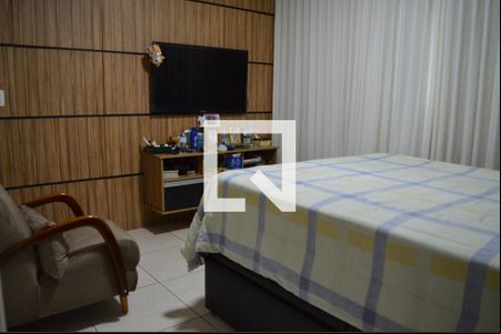 Casa à venda com 5 quartos, 350m² em Arvoredo, Contagem