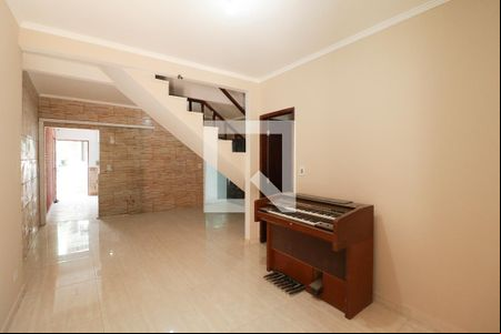Sala de casa para alugar com 4 quartos, 180m² em Vila Santa Maria, São Paulo