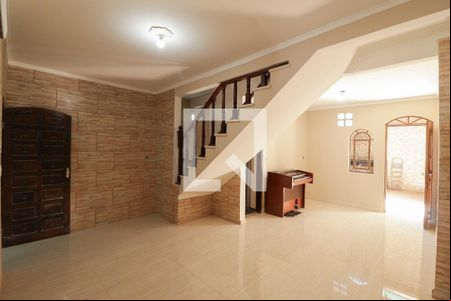 Sala de casa para alugar com 4 quartos, 180m² em Vila Santa Maria, São Paulo