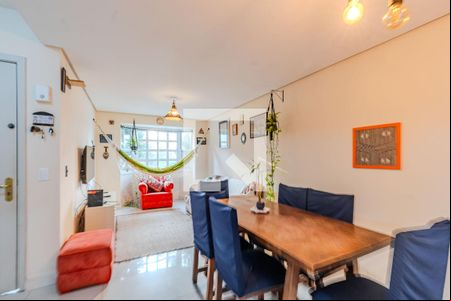 Sala de casa de condomínio à venda com 3 quartos, 120m² em Santa Tereza, Porto Alegre
