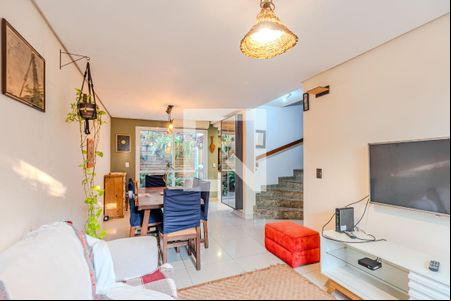 Sala de casa de condomínio à venda com 3 quartos, 120m² em Santa Tereza, Porto Alegre
