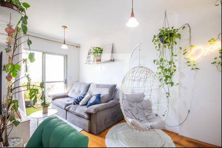 Sala de apartamento à venda com 2 quartos, 72m² em Vila Osasco, Osasco