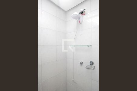 Banheiro de kitnet/studio à venda com 1 quarto, 30m² em Centro Histórico, Porto Alegre