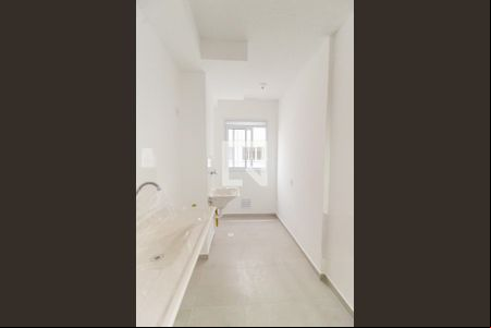 Cozinha de kitnet/studio para alugar com 1 quarto, 26m² em Conjunto Residencial José Bonifácio, São Paulo