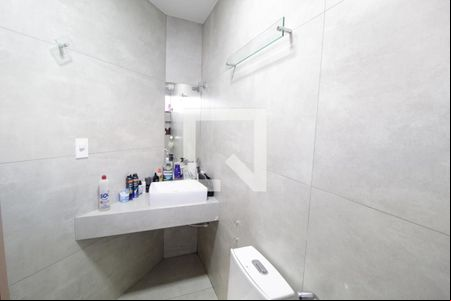 Banheiro da Suíte 1 de casa para alugar com 4 quartos, 260m² em Granada, Uberlândia