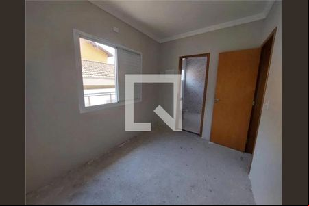Casa à venda com 3 quartos, 131m² em Umuarama, Osasco
