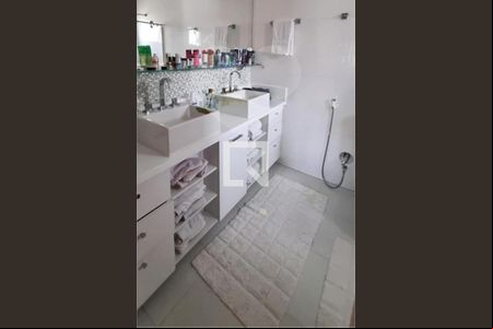 Casa à venda com 4 quartos, 180m² em Parque dos Principes, São Paulo