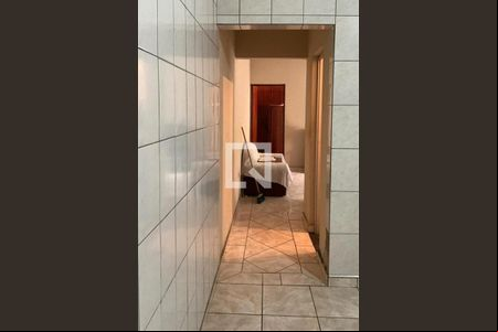 Casa à venda com 4 quartos, 310m² em Vila Taquari, São Paulo