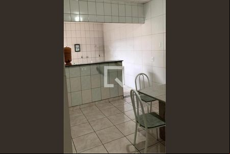 Casa à venda com 4 quartos, 310m² em Vila Taquari, São Paulo