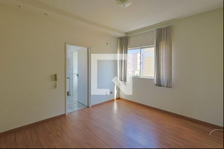 Sala de apartamento à venda com 2 quartos, 75m² em Jardim America, Belo Horizonte