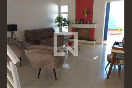 Casa à venda com 3 quartos, 290m² em Jardim Cacula, Jundiaí