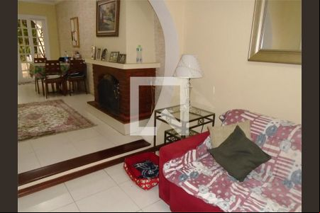 Casa à venda com 3 quartos, 270m² em Indianópolis, São Paulo