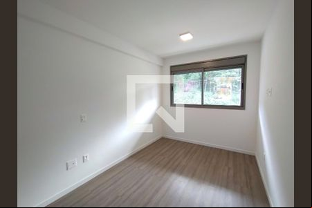 Suíte de apartamento para alugar com 2 quartos, 70m² em Cacupé, Florianópolis