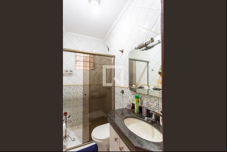 Banheiro Social de casa à venda com 3 quartos, 240m² em Santa Terezinha, Belo Horizonte