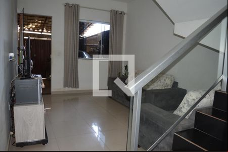 sala de casa para alugar com 2 quartos, 80m² em Instância Imperiais , Contagem