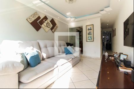 Sala de casa para alugar com 3 quartos, 210m² em Itaquera, São Paulo