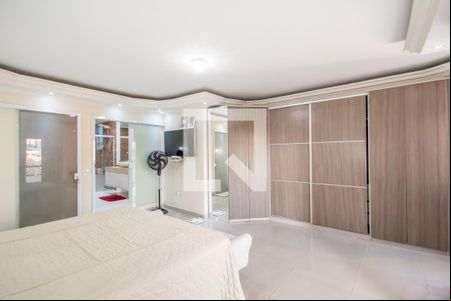 Suíte de casa à venda com 4 quartos, 360m² em Bandeiras, Osasco