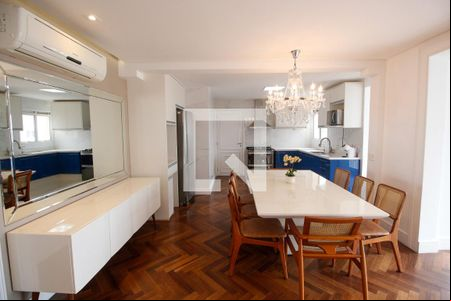 Sala e Cozinha de apartamento à venda com 2 quartos, 110m² em Jardim Colombo, São Paulo
