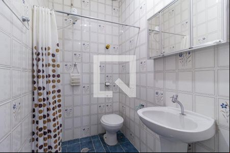 Banheiro de casa para alugar com 1 quarto, 65m² em Pestana, Osasco