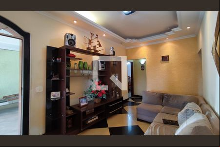 Sala 1  de casa para alugar com 6 quartos, 500m² em Nacional, Contagem