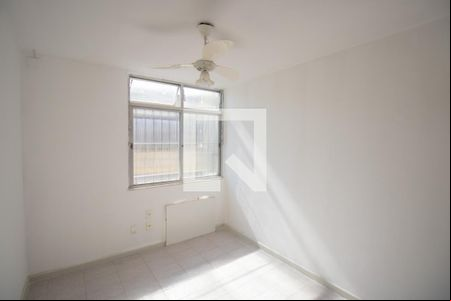 Quarto 1 de apartamento para alugar com 2 quartos, 70m² em Ze Garoto, São Gonçalo
