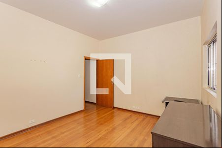 Casa à venda com 3 quartos, 168m² em Cambuci, São Paulo