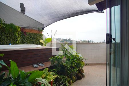 Sala - Varanda de apartamento para alugar com 2 quartos, 150m² em Chácara das Pedras, Porto Alegre