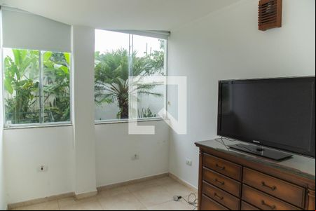 Quarto 2 de casa para alugar com 4 quartos, 280m² em Morumbi, São Paulo