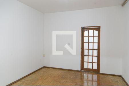 Sala de casa à venda com 3 quartos, 195m² em Teresópolis, Porto Alegre