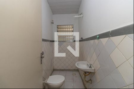 Banheiro de casa para alugar com 2 quartos, 70m² em Vila Maria Alta, São Paulo