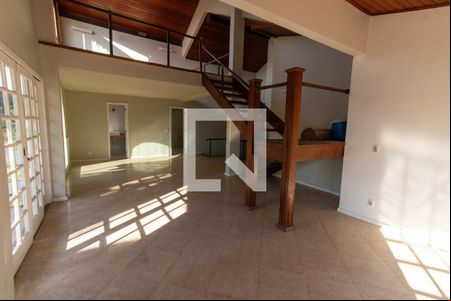 Sala 1 de casa de condomínio para alugar com 4 quartos, 500m² em Camboinhas, Niterói