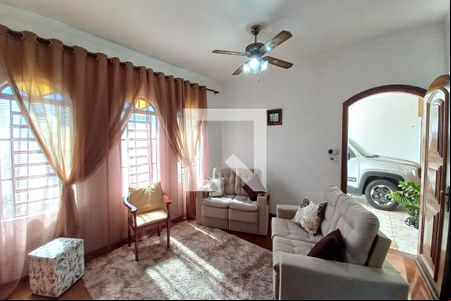 Sala de casa à venda com 3 quartos, 180m² em Jardim Anton Von Zuben, Campinas