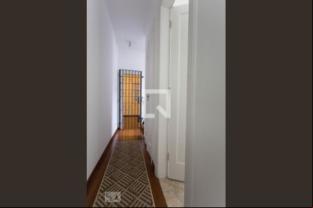 Casa para alugar com 3 quartos, 300m² em Jardim Europa, São Paulo