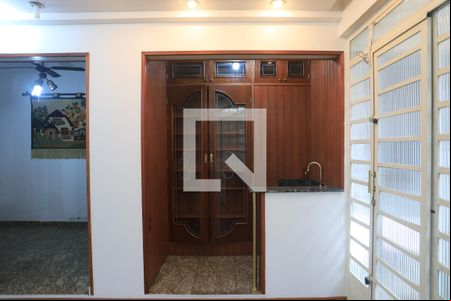 Sala 2 de casa para alugar com 3 quartos, 140m² em Planalto Paulista, São Paulo
