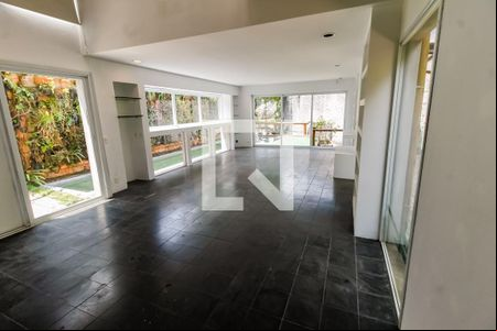 Sala 1 de casa à venda com 3 quartos, 335m² em Jardim Leonor, São Paulo