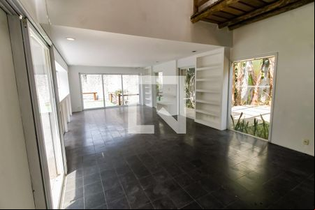 Sala 1 de casa à venda com 3 quartos, 335m² em Jardim Leonor, São Paulo