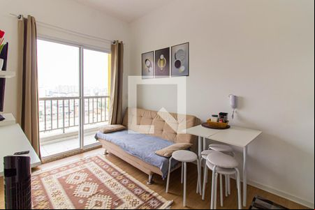 Sala / Cozinha de apartamento para alugar com 1 quarto, 28m² em Água Branca, São Paulo