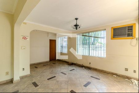 Sala de casa à venda com 5 quartos, 210m² em Higienópolis, São Paulo