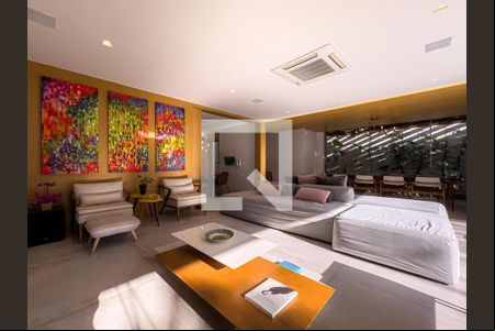 Casa à venda com 4 quartos, 327m² em Alto de Pinheiros, São Paulo