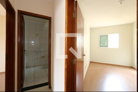Corredor de casa para alugar com 3 quartos, 169m² em Vila Alice, Santo André